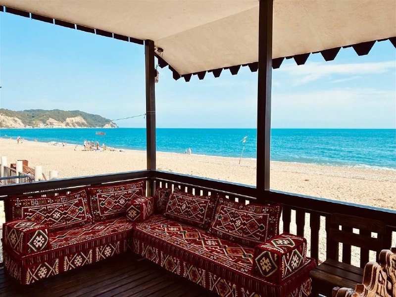 "ВИЛЛА ЛЮБОВЬ" выход из отеля сразу на пляж